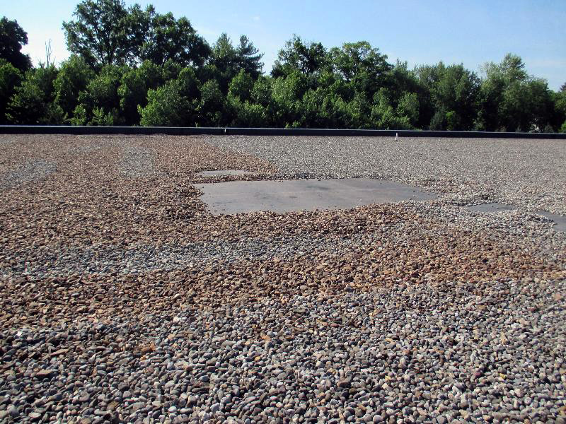 Area of missing ballast