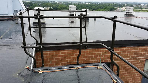 roof-perimeter-edge-safety-rail Roof Perimeter Safety Rail